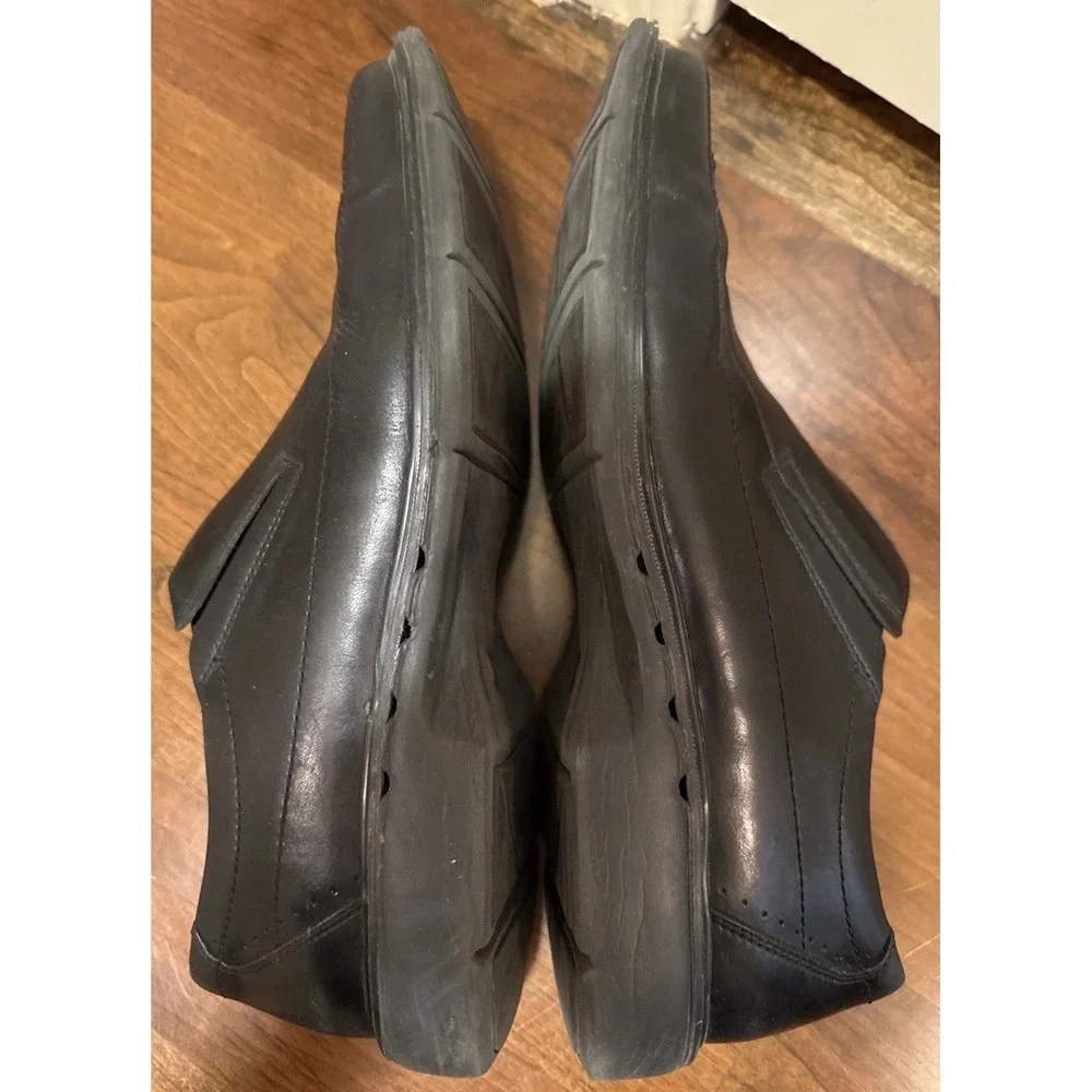 Clarks men black